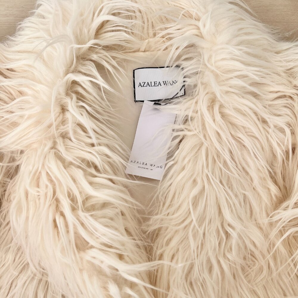 NWT Azalea Wang Breckenridge CREAM Faux Fur Coat Size Large / Y2K Maximalism - Picture 8 of 13